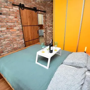  Apartament Blue Bastion Wałowa 23c Z Klimatyzacją I Miejscem Parkingowym W Podziemnym Parkingu Polska
