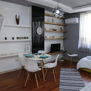 https://ergis-host-tirana.albaniahotels.org